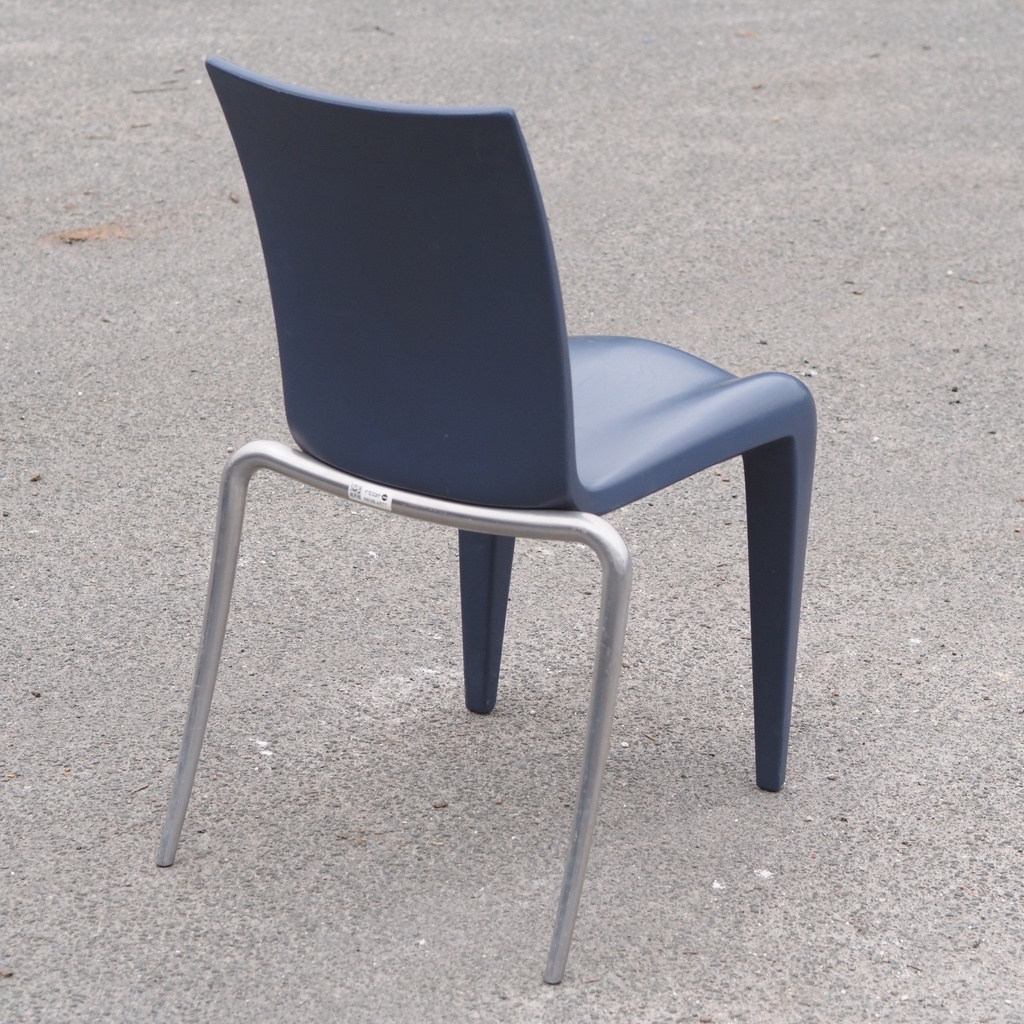 Stackable chair in Pagwood by Thur-op-seat
