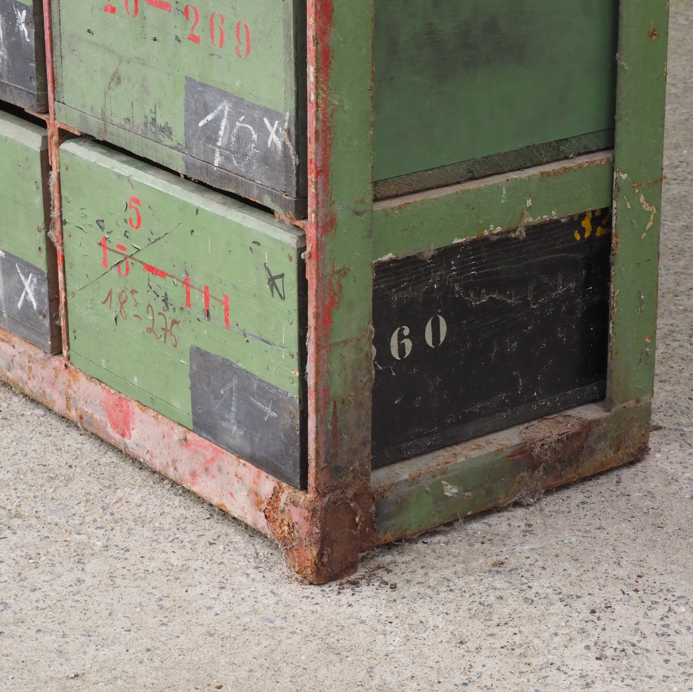 Industrial storage cabinet in steel and wood from Durobor