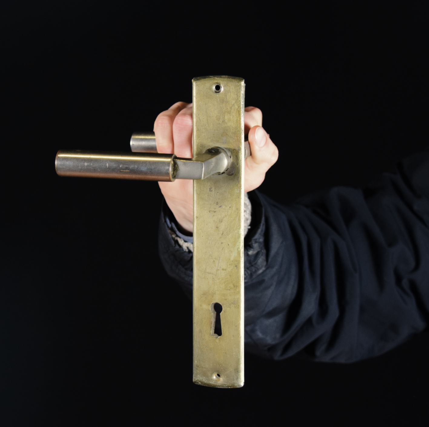 Doors in solid pine with handles by Walter Gropius (ca. 1930) – Left / Right