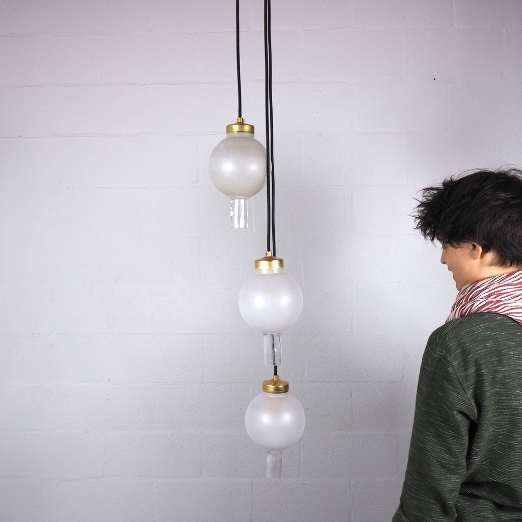 Frosted glass pendant light ‘Tristan’