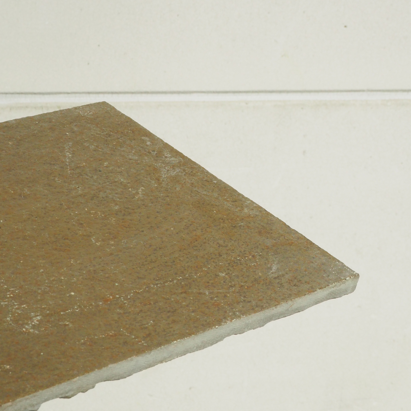 Batch of floor tiles in slate (60 x 30,1 cm, 20 sqm)