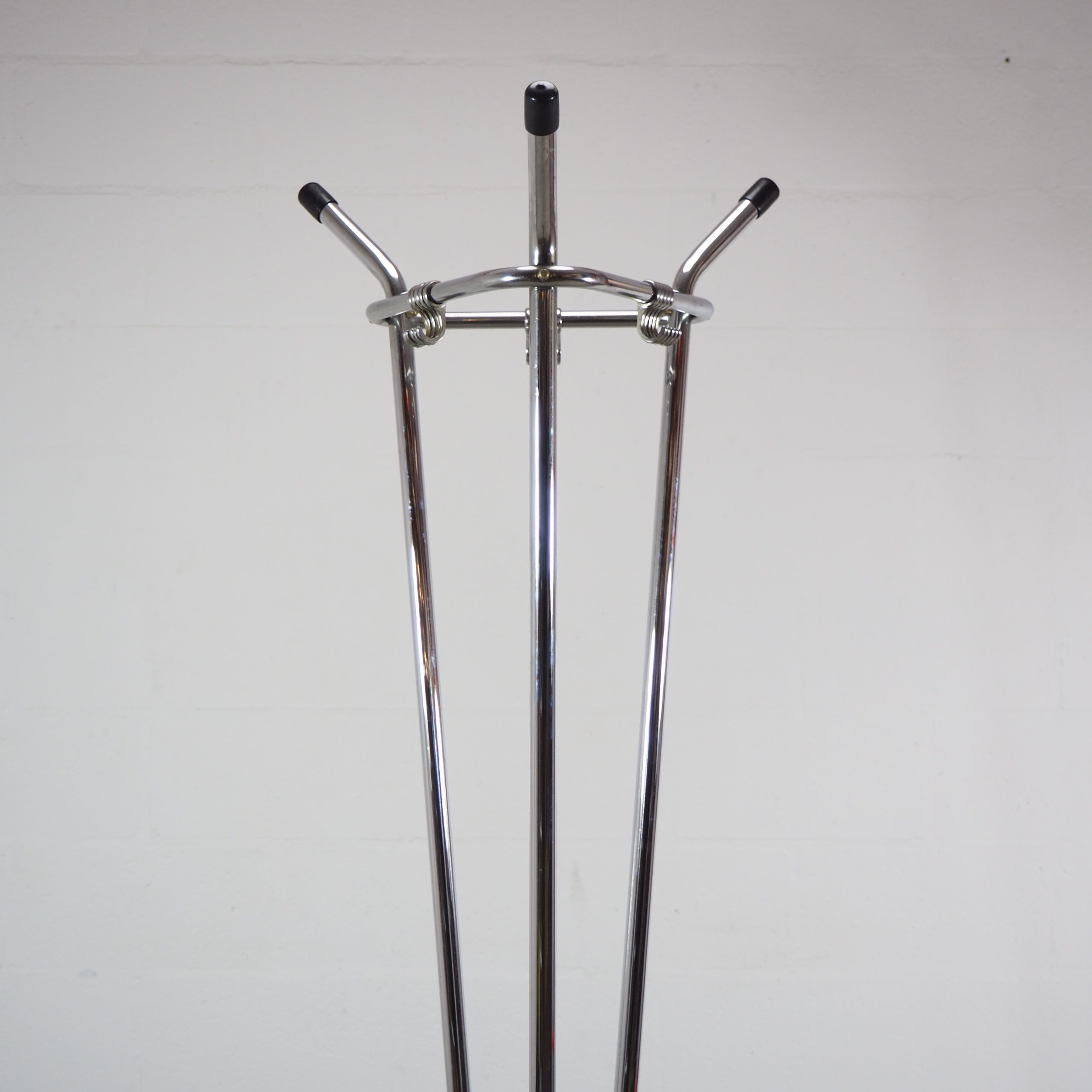 Coat rack in chromed steel by Tubax ca. 1970