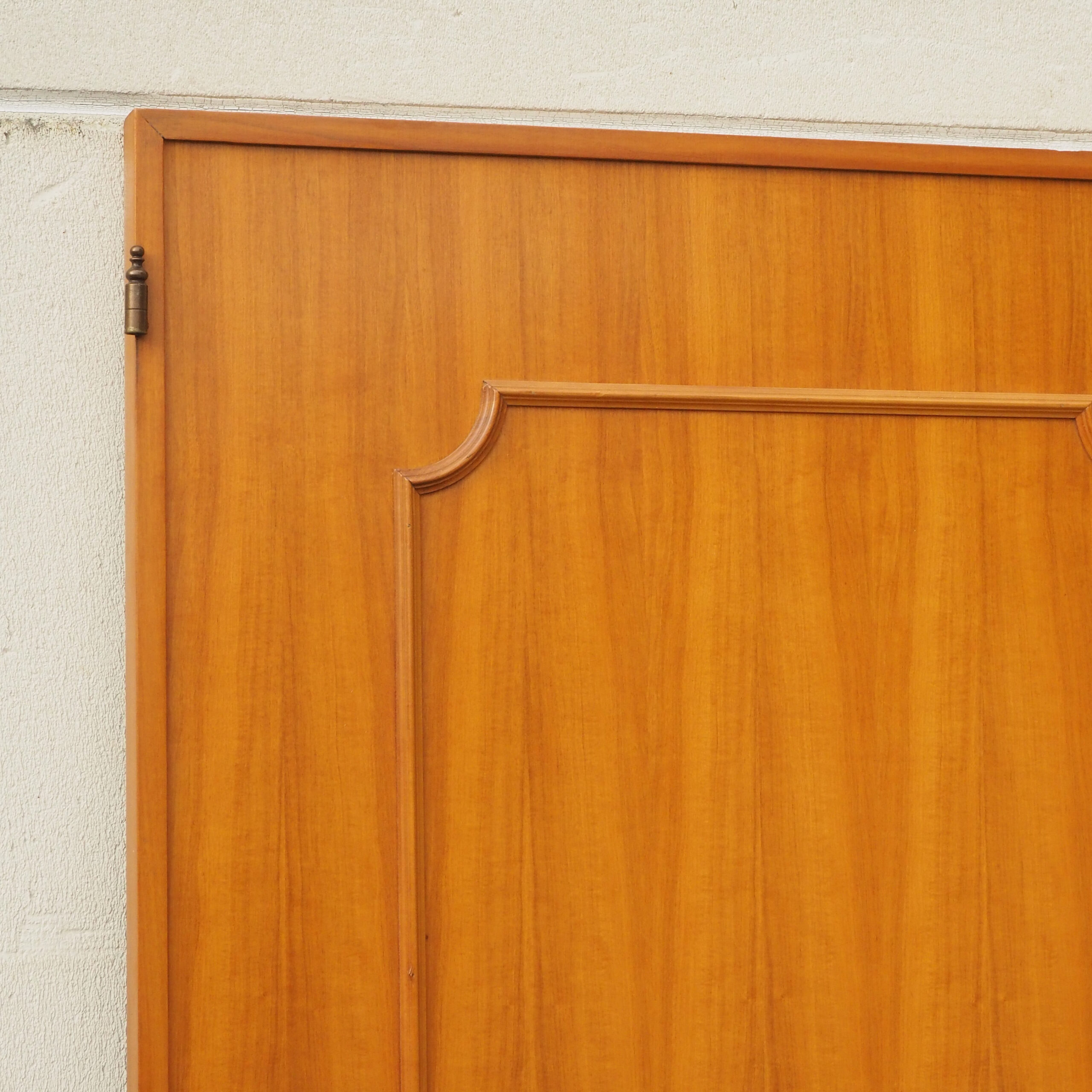 Varnished wooden door (H. 198.2 x W. 78.2 cm) – Right/Left
