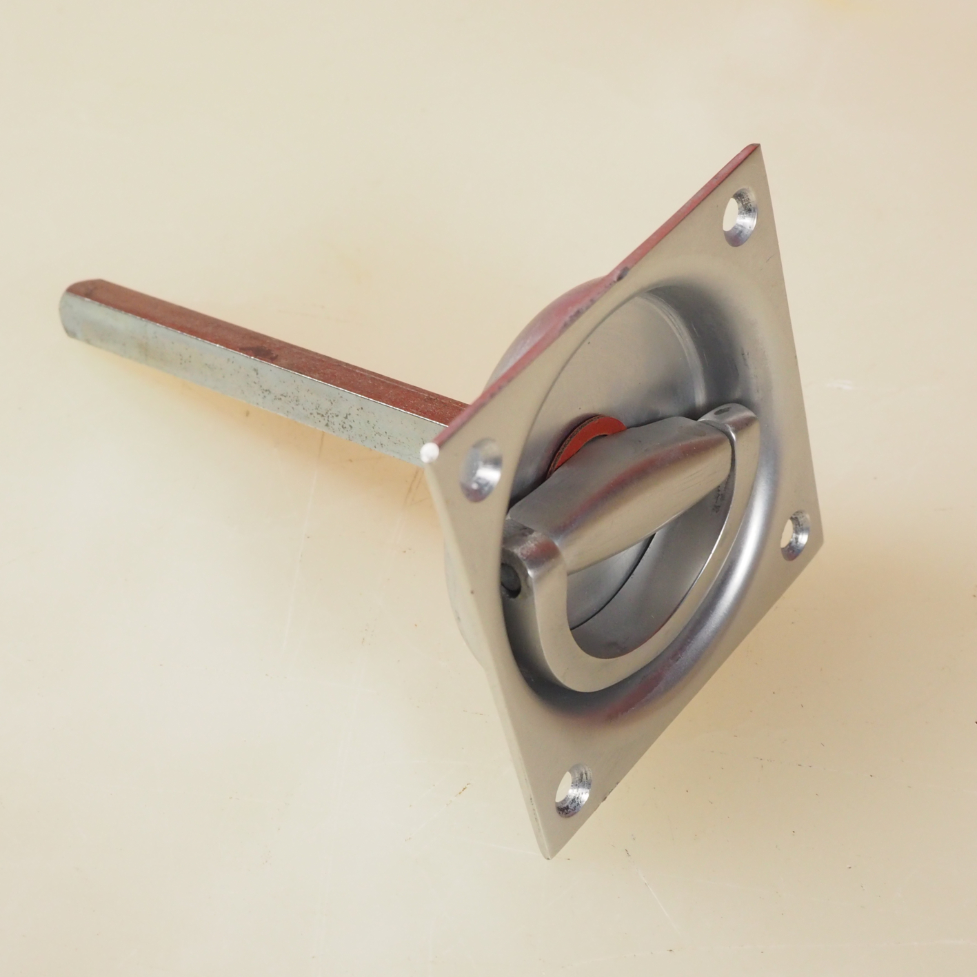 Sliding door knob in aluminium