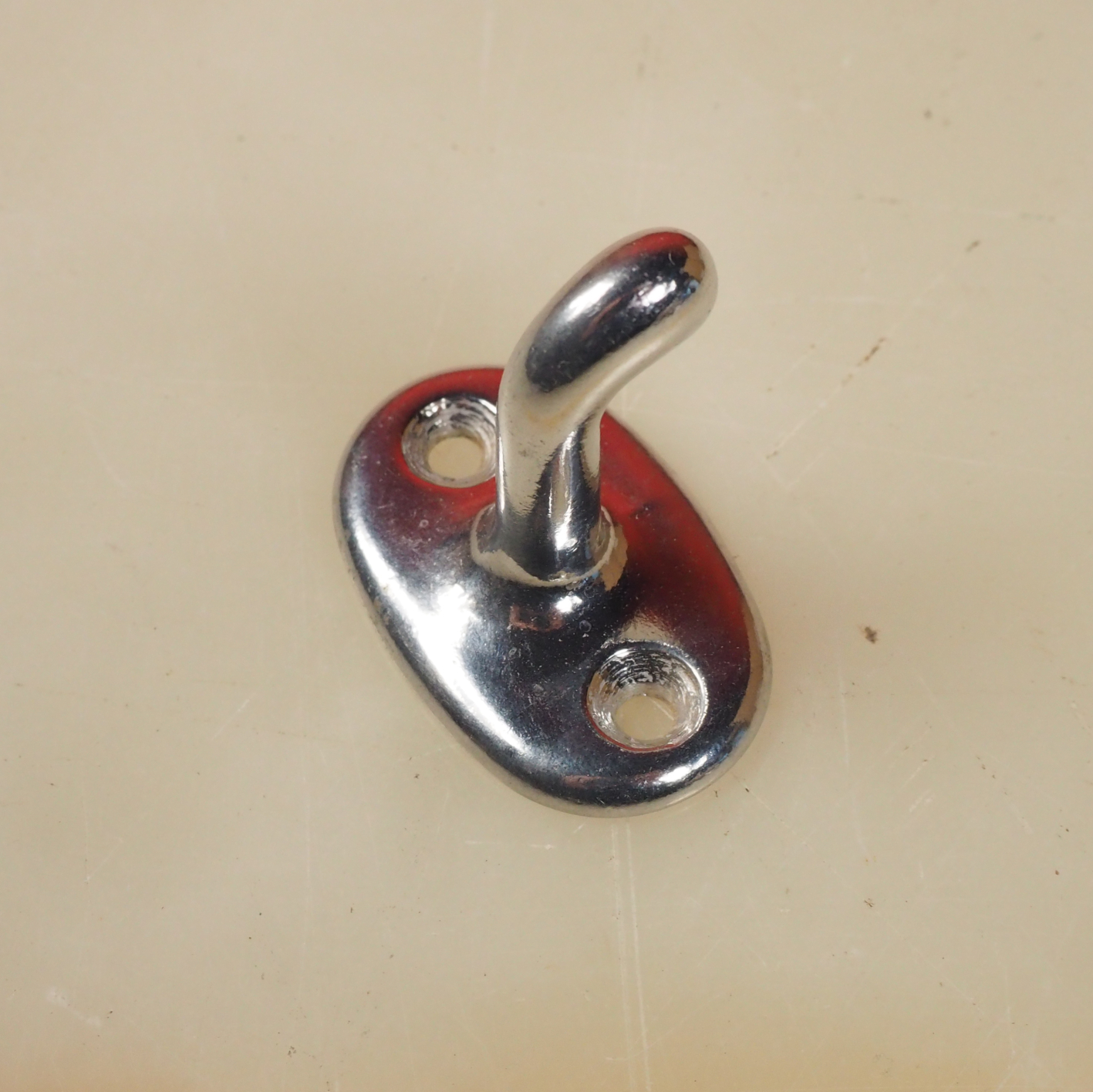 Coat hook in aluminum