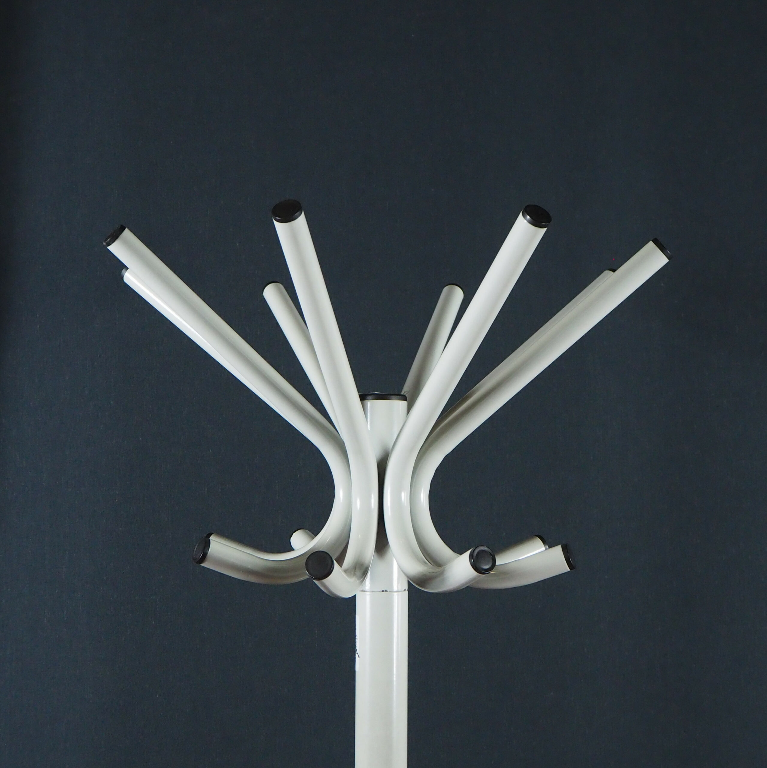 White rotating coat rack in steel