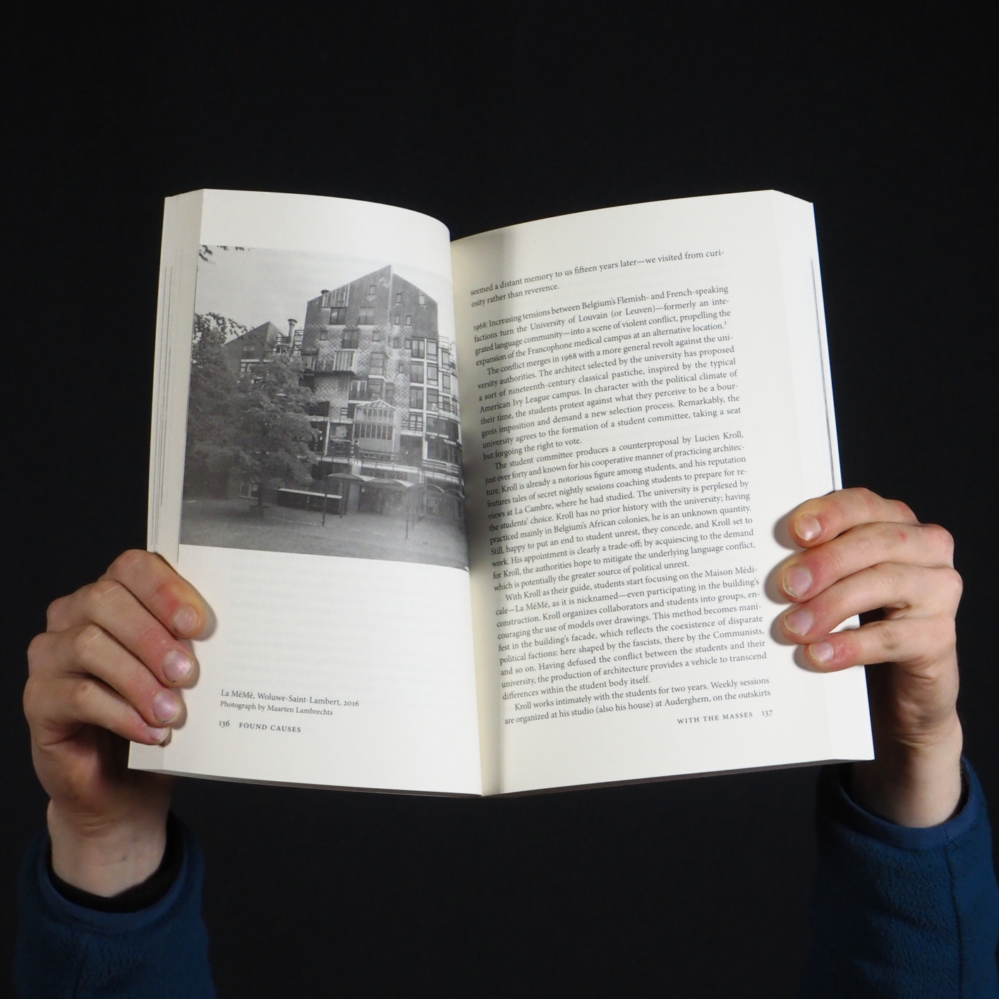 Book 'Four Walls and a Roof' by Reinier de Graaf