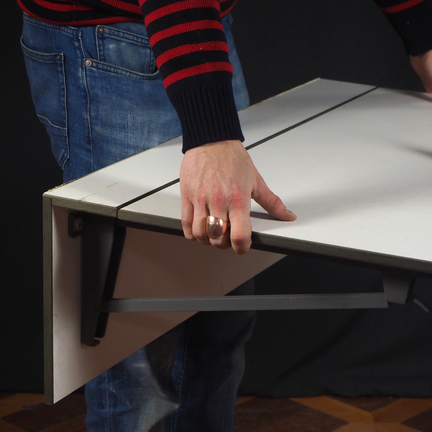 Wall mounted folding table