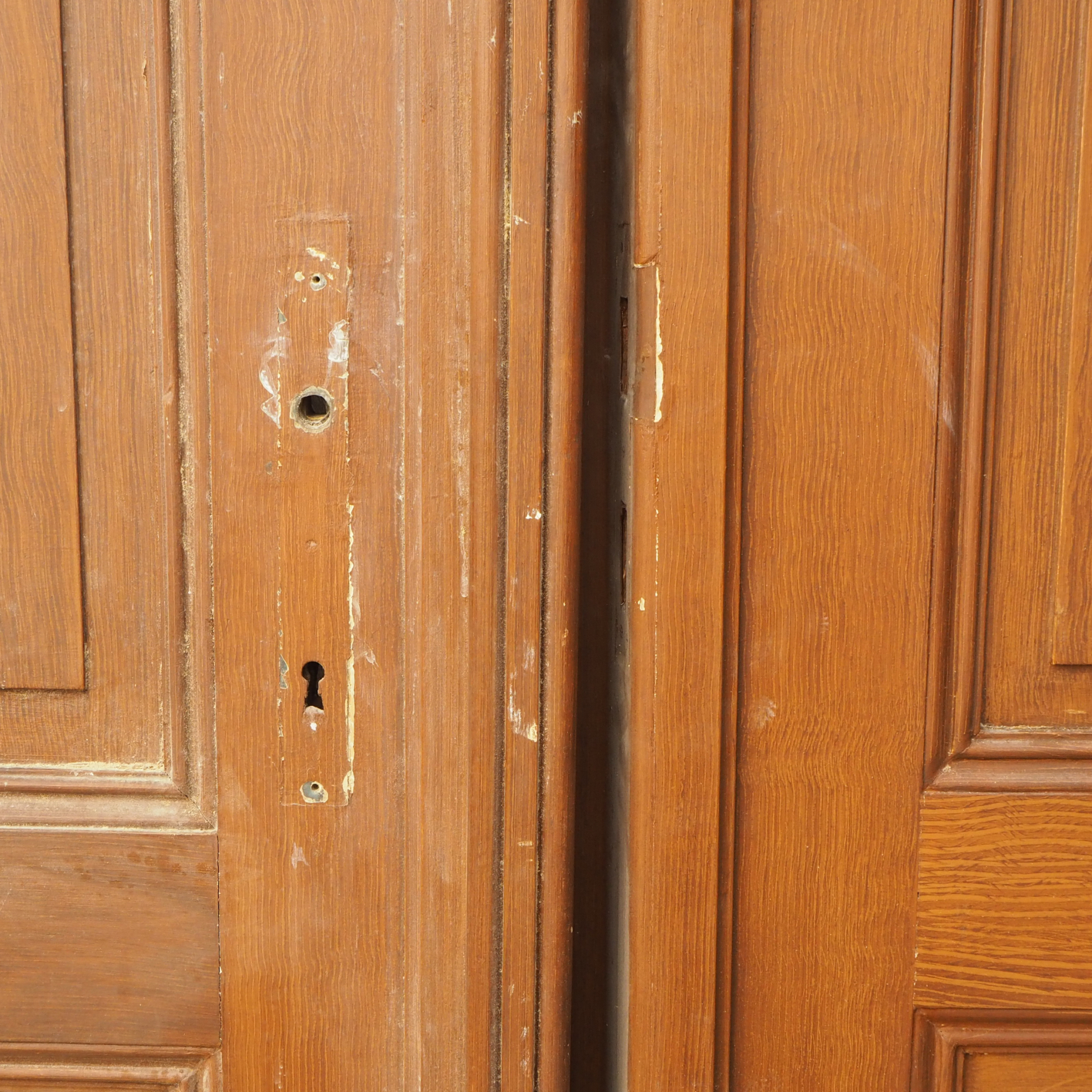 Triple wooden doors (H 284  x  W 52 cm + 83 cm + 54.5 cm))- Right
