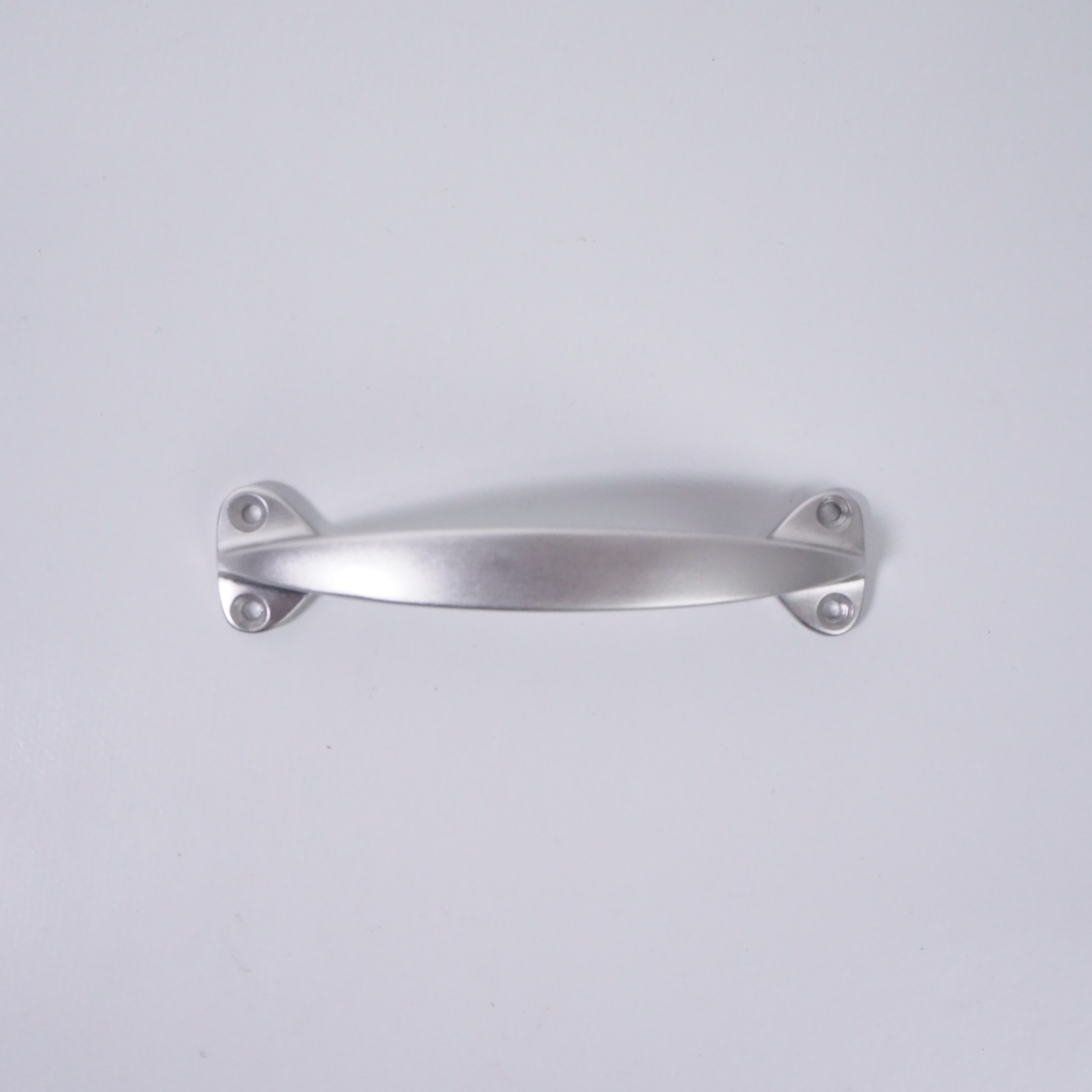 Cast aluminum cabinet handle (11cm)