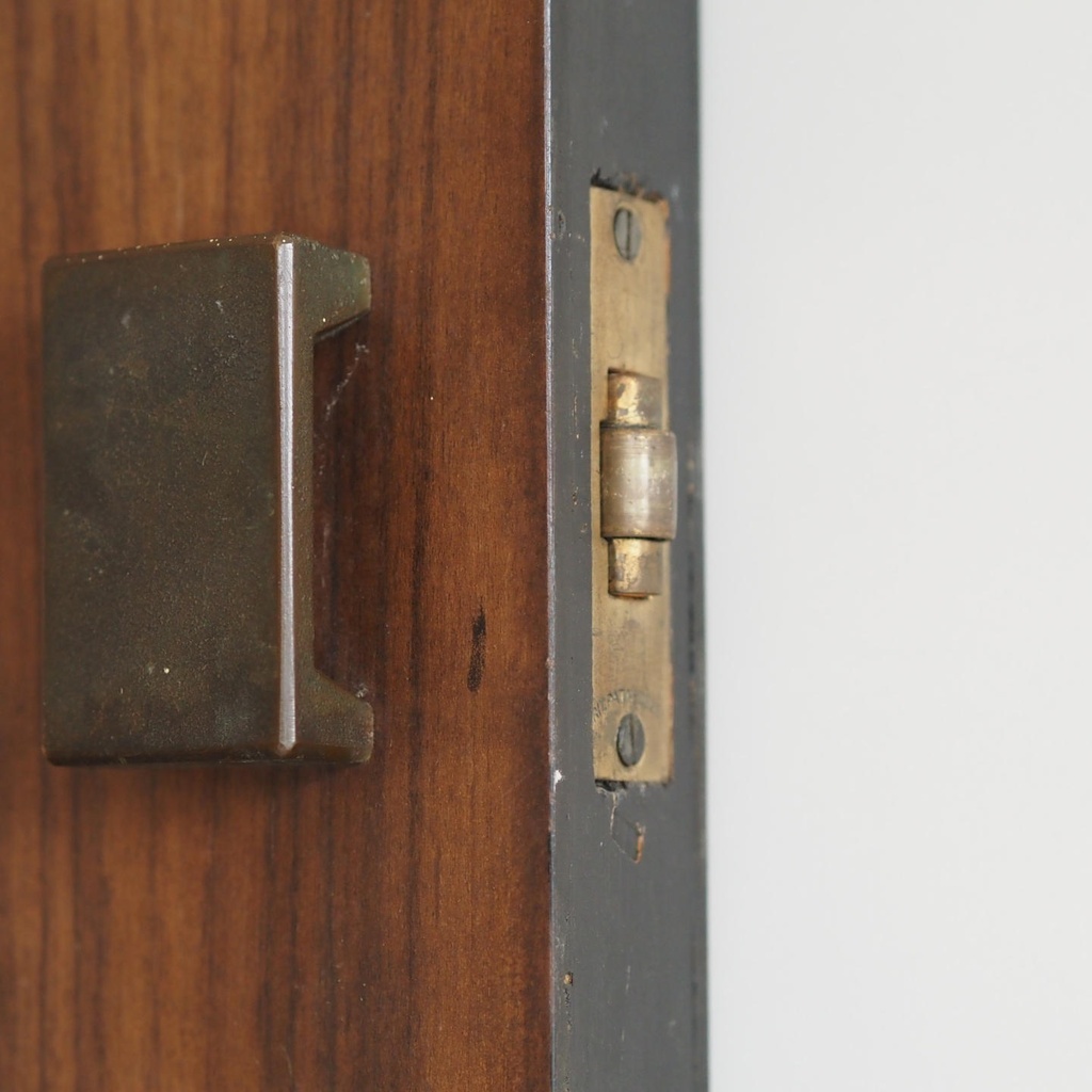 Small door with door handle and signage by Jules Wabbes (H 93,5 cm x 78 cm)
