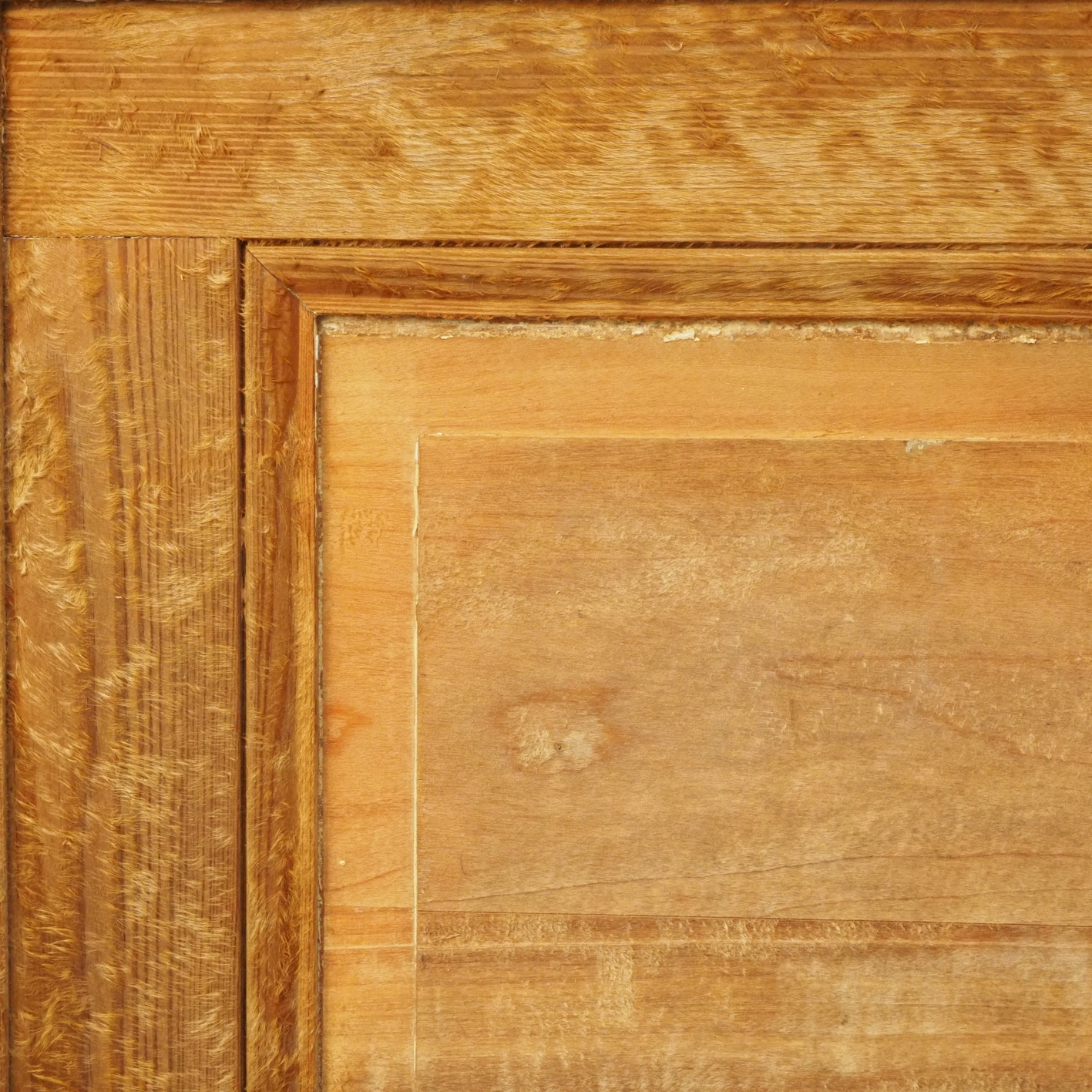 Wooden door in solid pine (H. 229 x W. 84 cm)