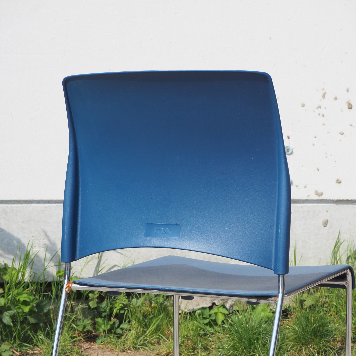 Blue stackable chair 'Sting' by Kim Sang Kyu for Patra