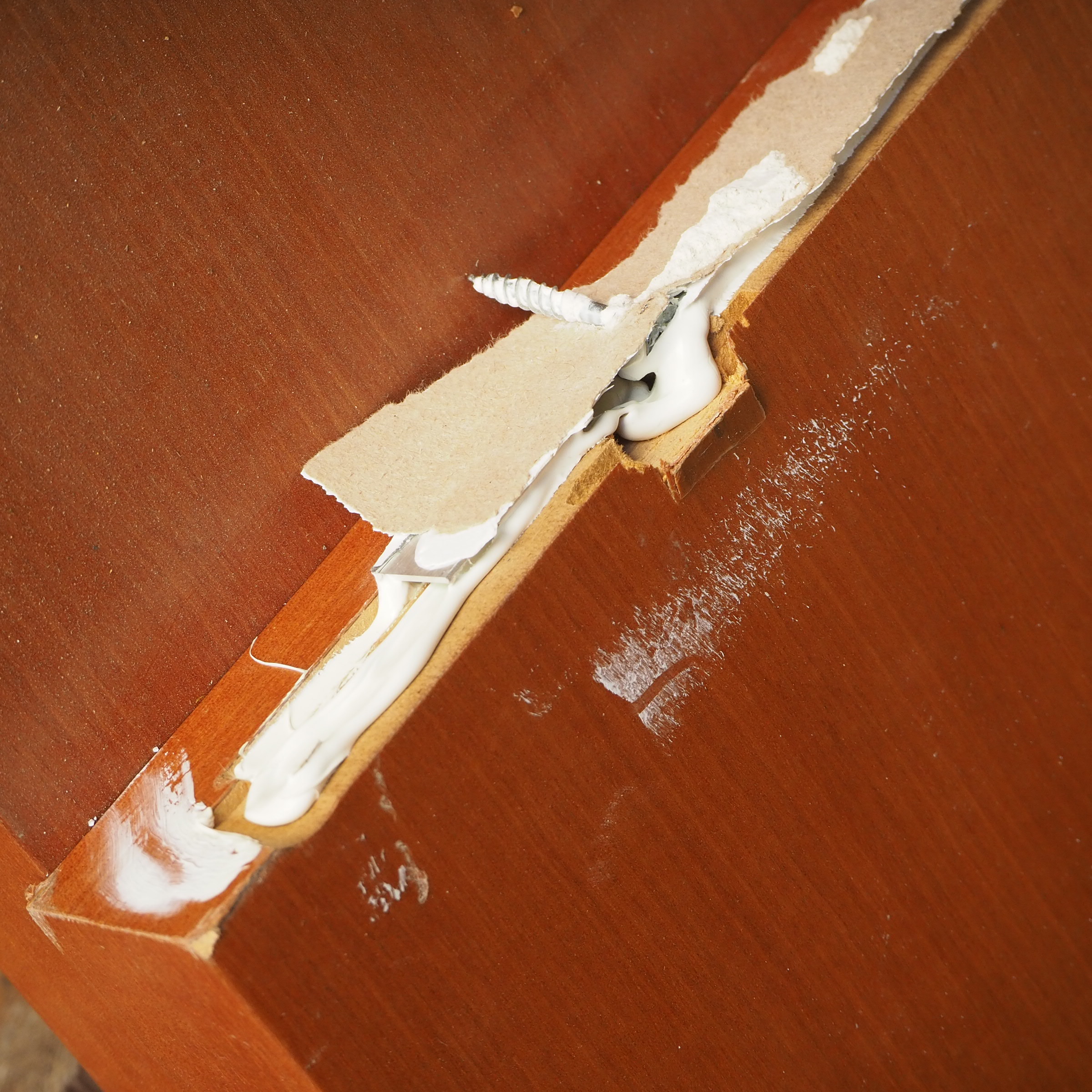 Wall table in veneered wood and metal leg