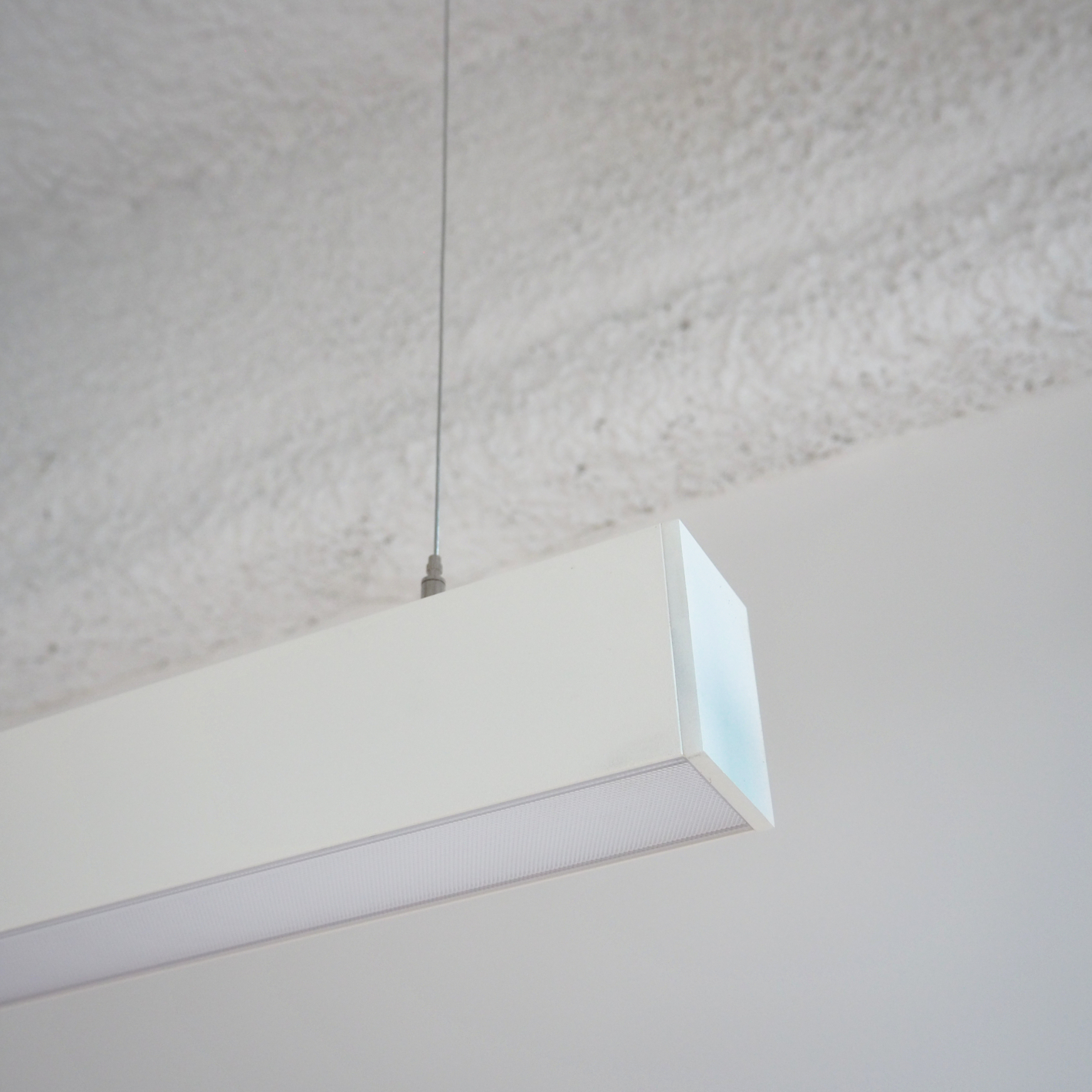 Hanging light 'Profilite 3 M-PRM Led' by Spectra Light