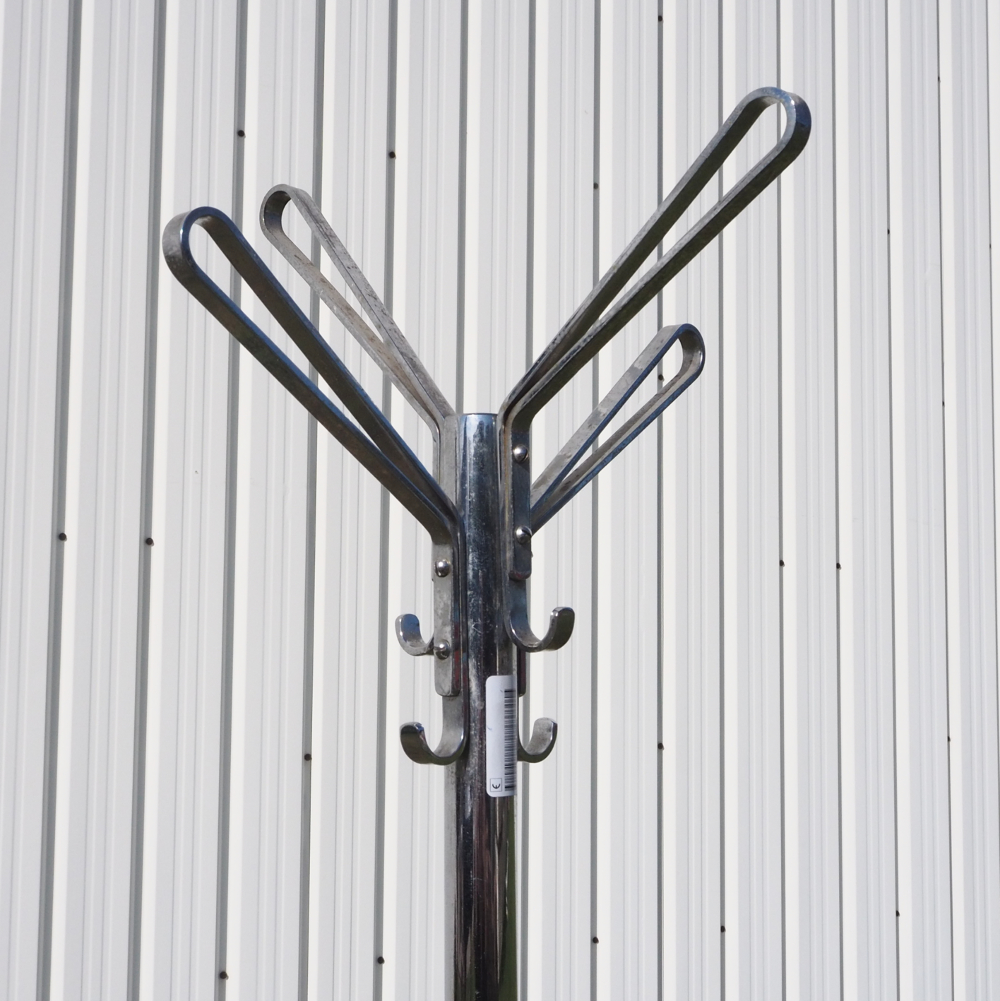 Coat rack in chromed steel