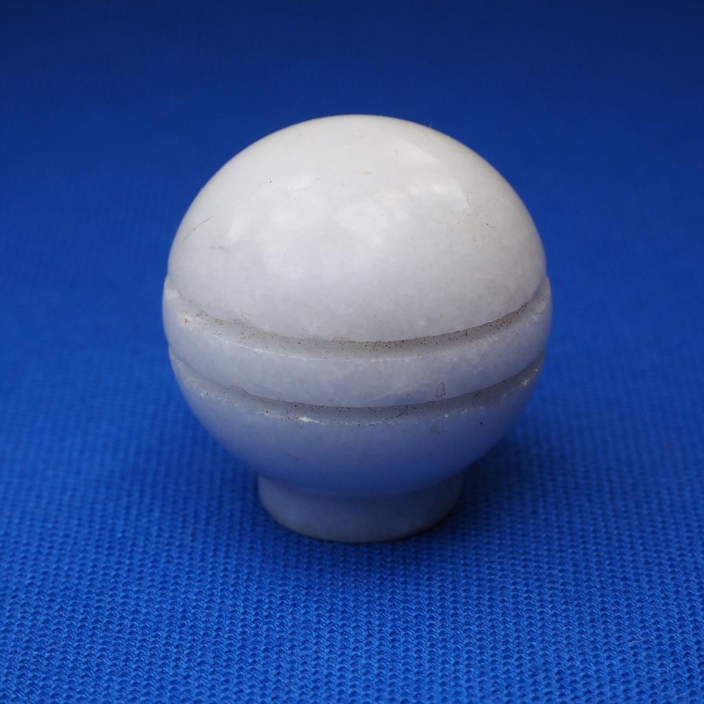 Marble cabinet knob by Siro - White - Large