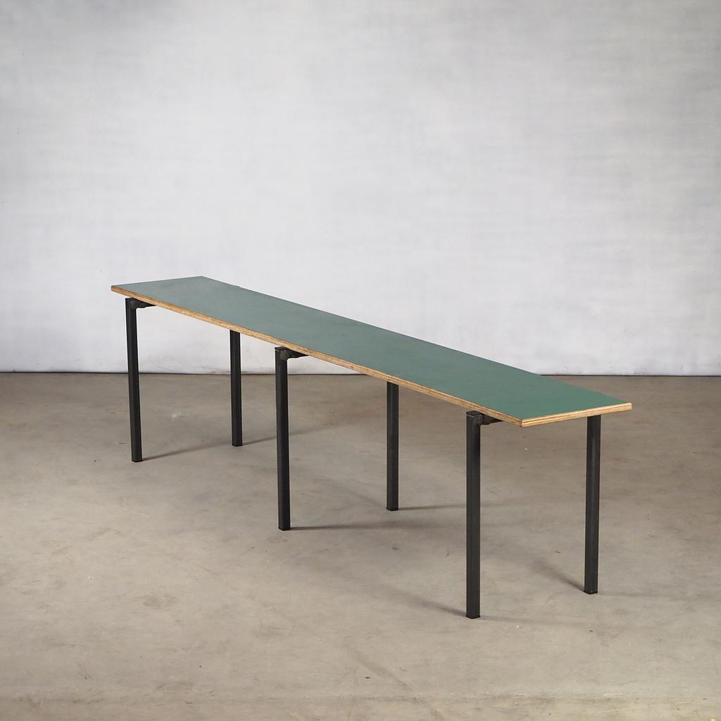 Stackable bench by Samyra Moumouh