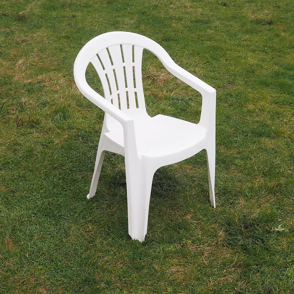 Stackable garden armchair by Jardin