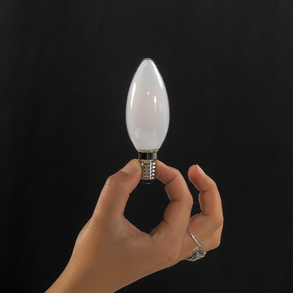 Bulb - LEDVANCE Classic Energy+ LED E14 Candle B35 Frosted 2.2W 470lm 2700K (New)