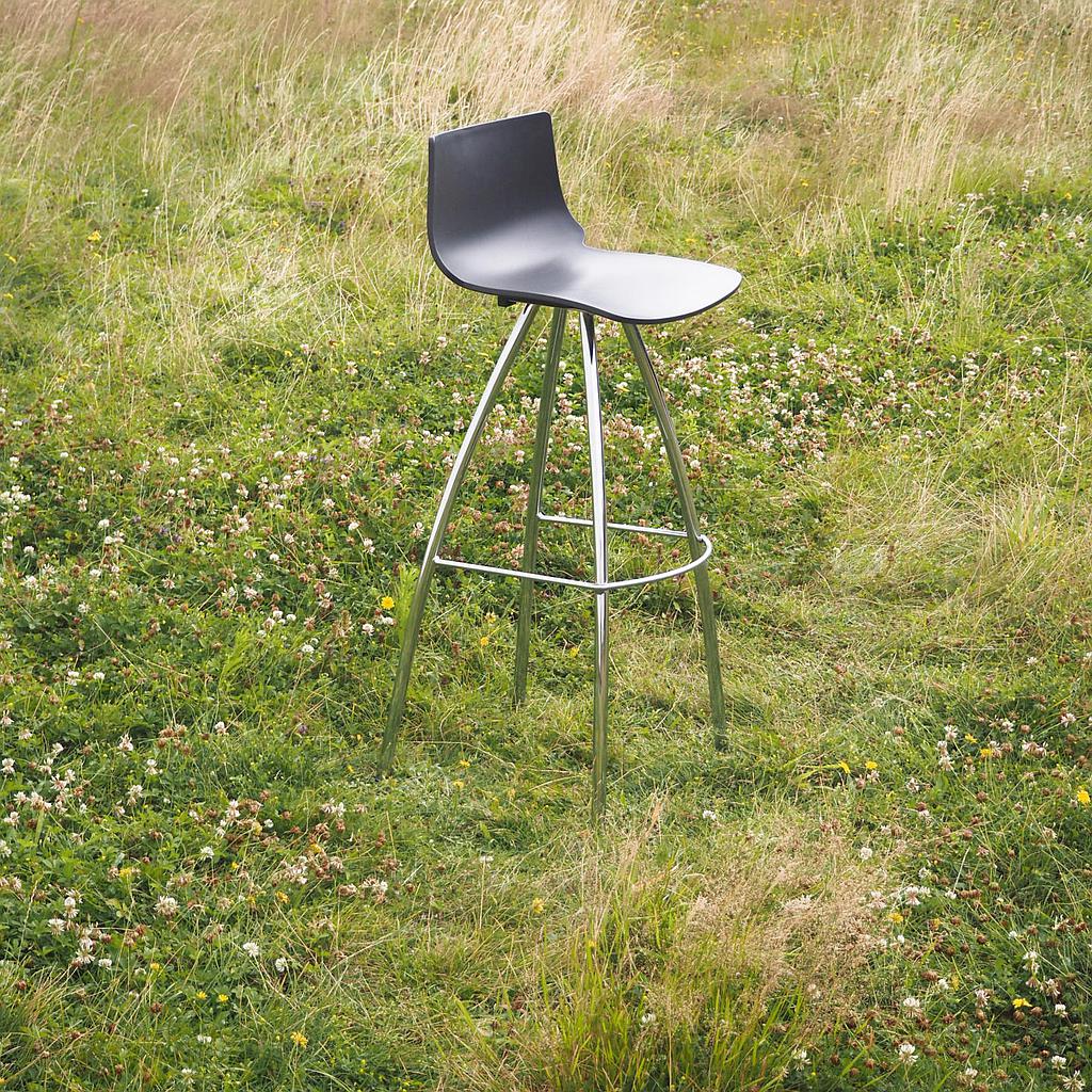 High chair 'Day' by Scab (Italy)