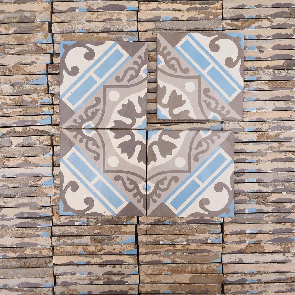 Reclaimed ceramic tiles by Saint Ghislain (14 x 14 cm) - Sold per m2