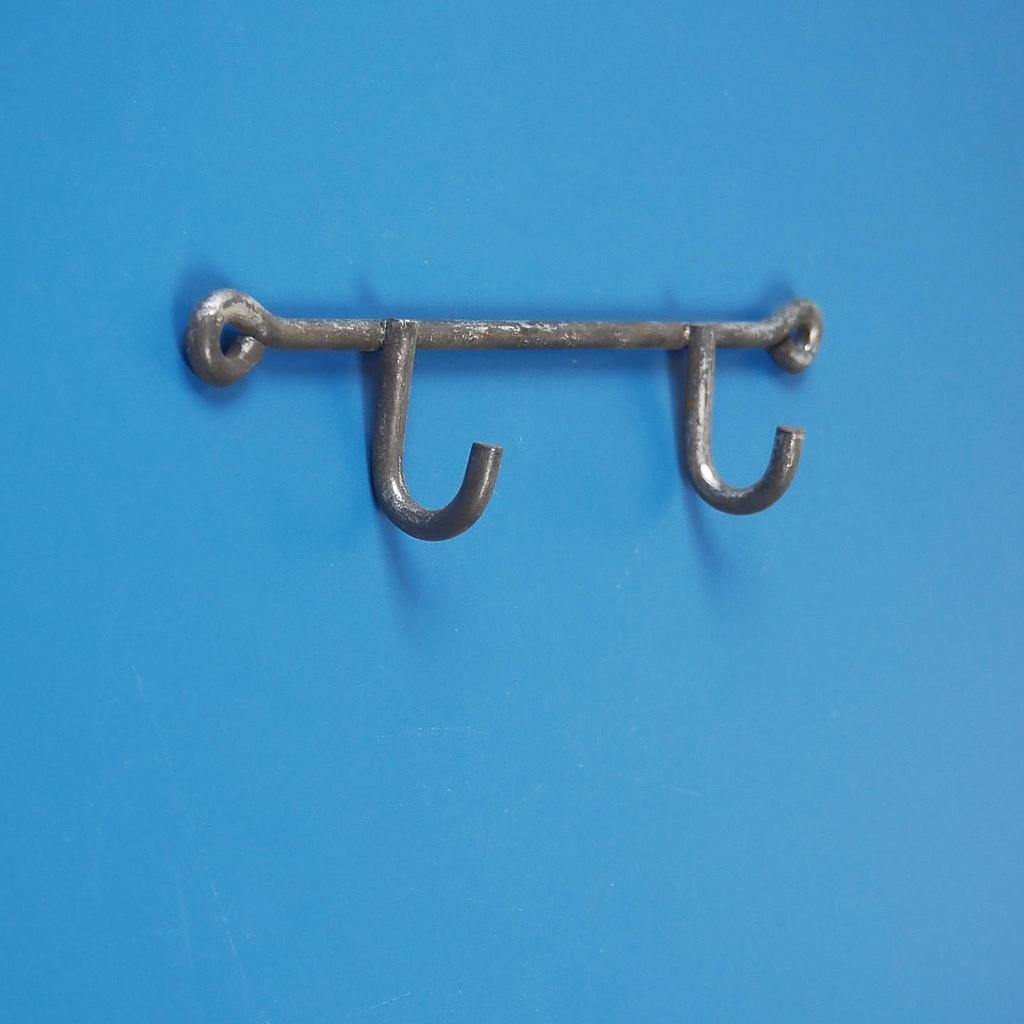 Double hook in steel