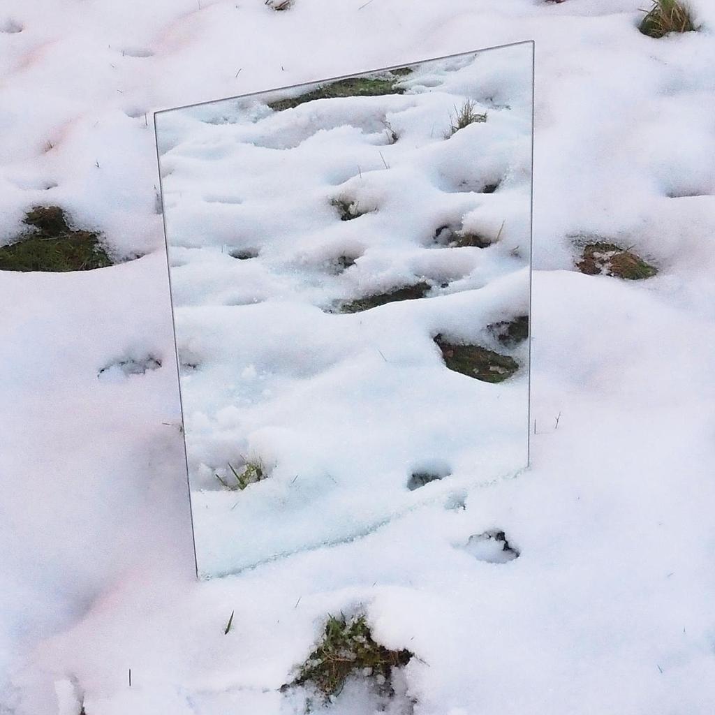 Mirror by Mirodan (60 x 40 cm)