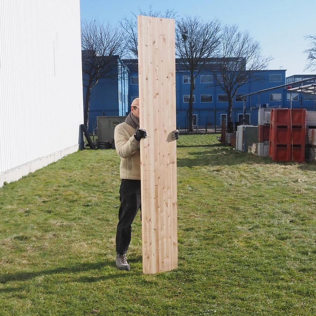 Planed panel in reclaimed glued laminated timber (L. min 245 x W. 43 cm)