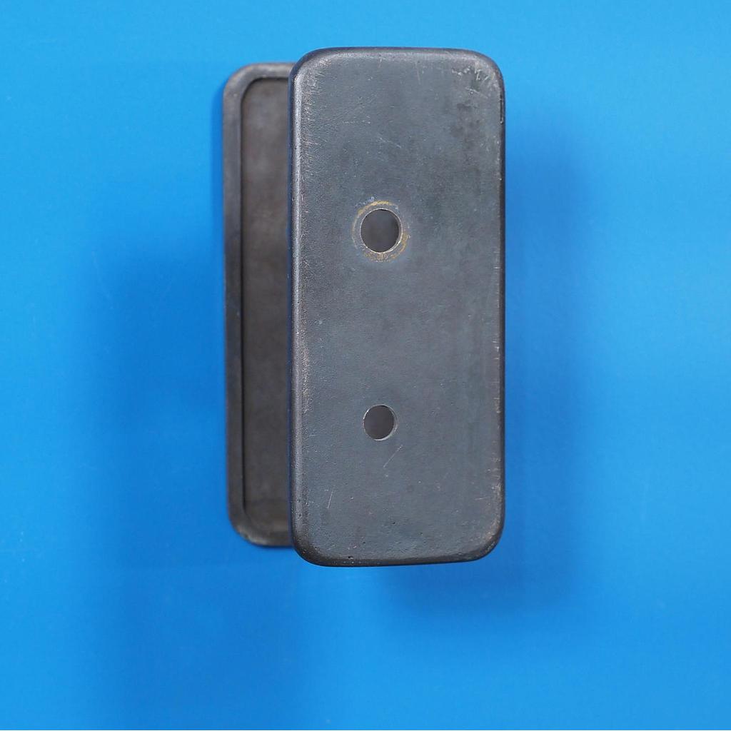 Double handle plate with keyhole in sand-cast bronze by Jules Wabbes from the Générale de Banque - Hole on both sides (Right)