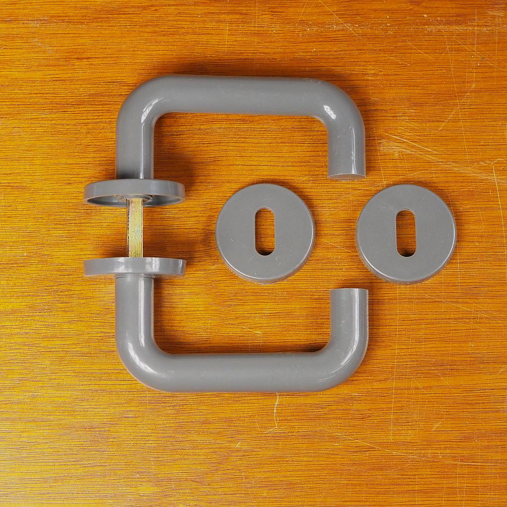 Door handle in nylon with key rosettes - Grey