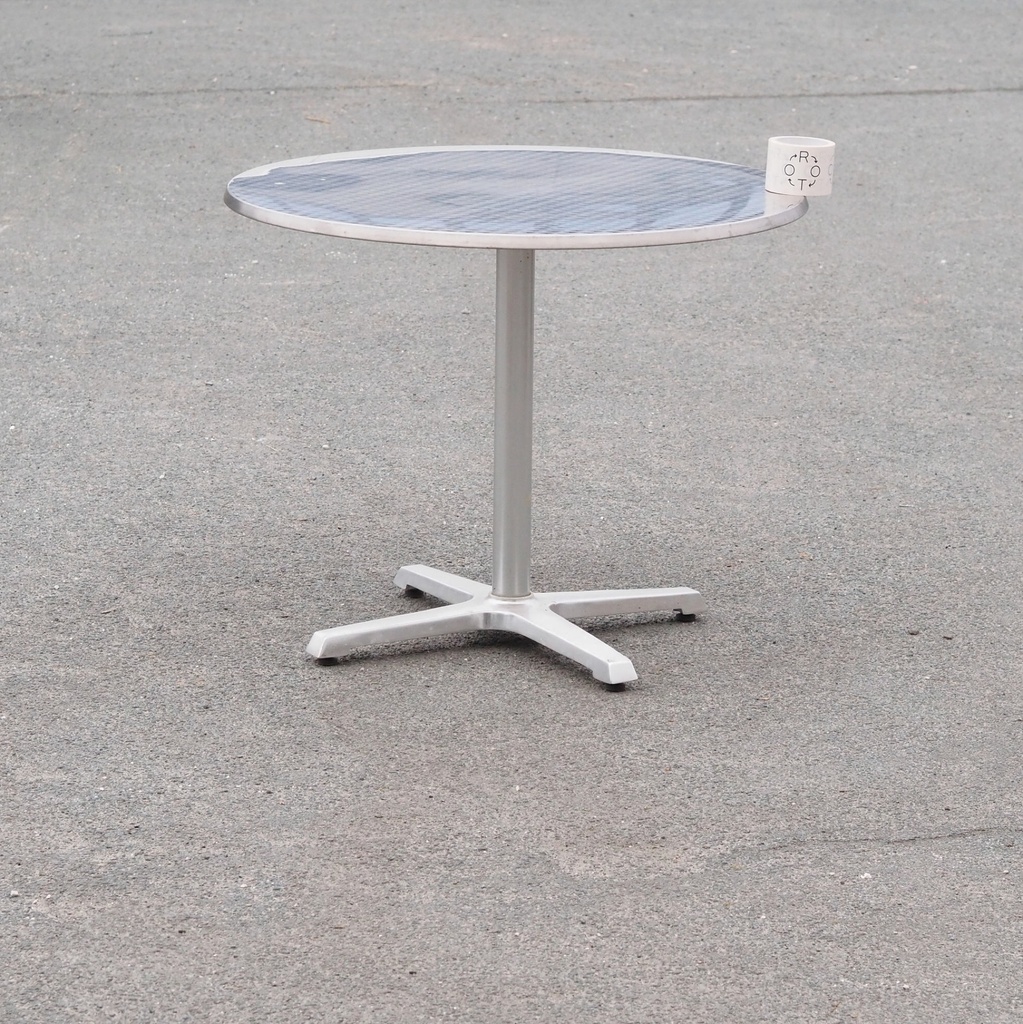 Outdoor aluminium table by Amat-3