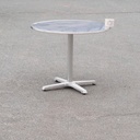Round cafeteria table by Amat3