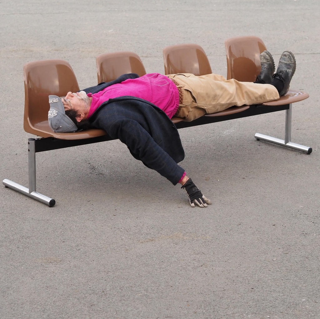 Beam seating by Sulo (L. 220 cm)