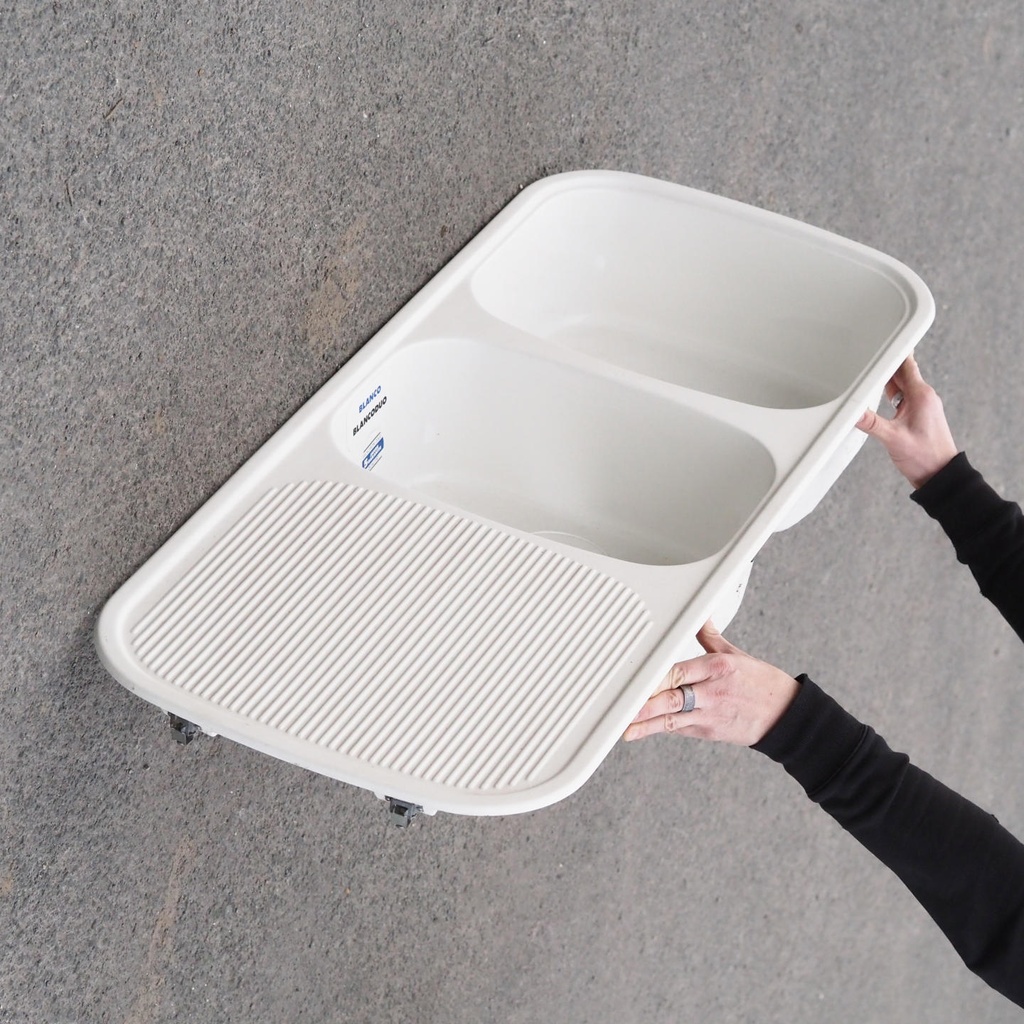 Double recessed sink with side drainboard by Blanco