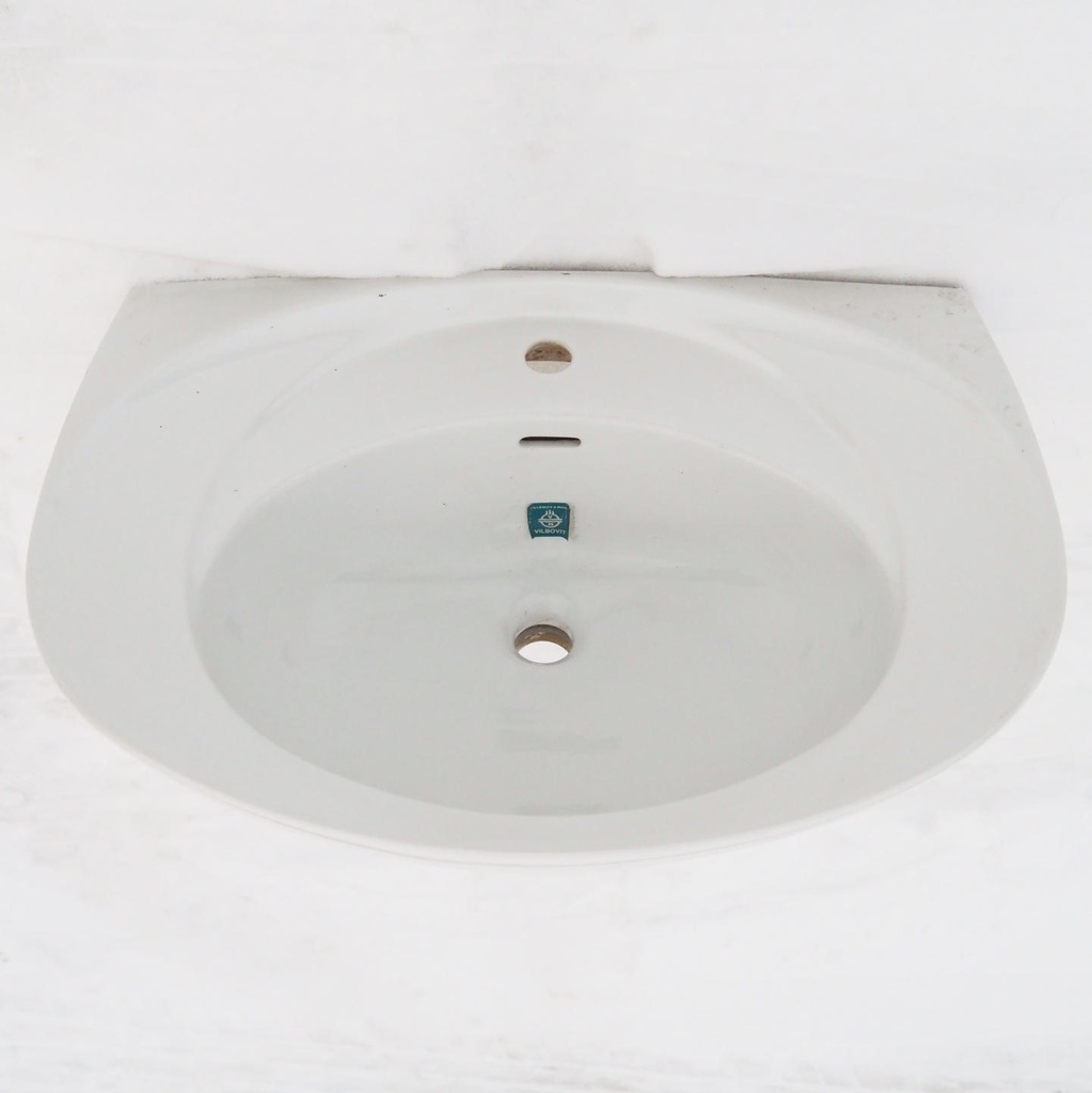 Large sink in glazed porcelain by Villeroy & Boch - White