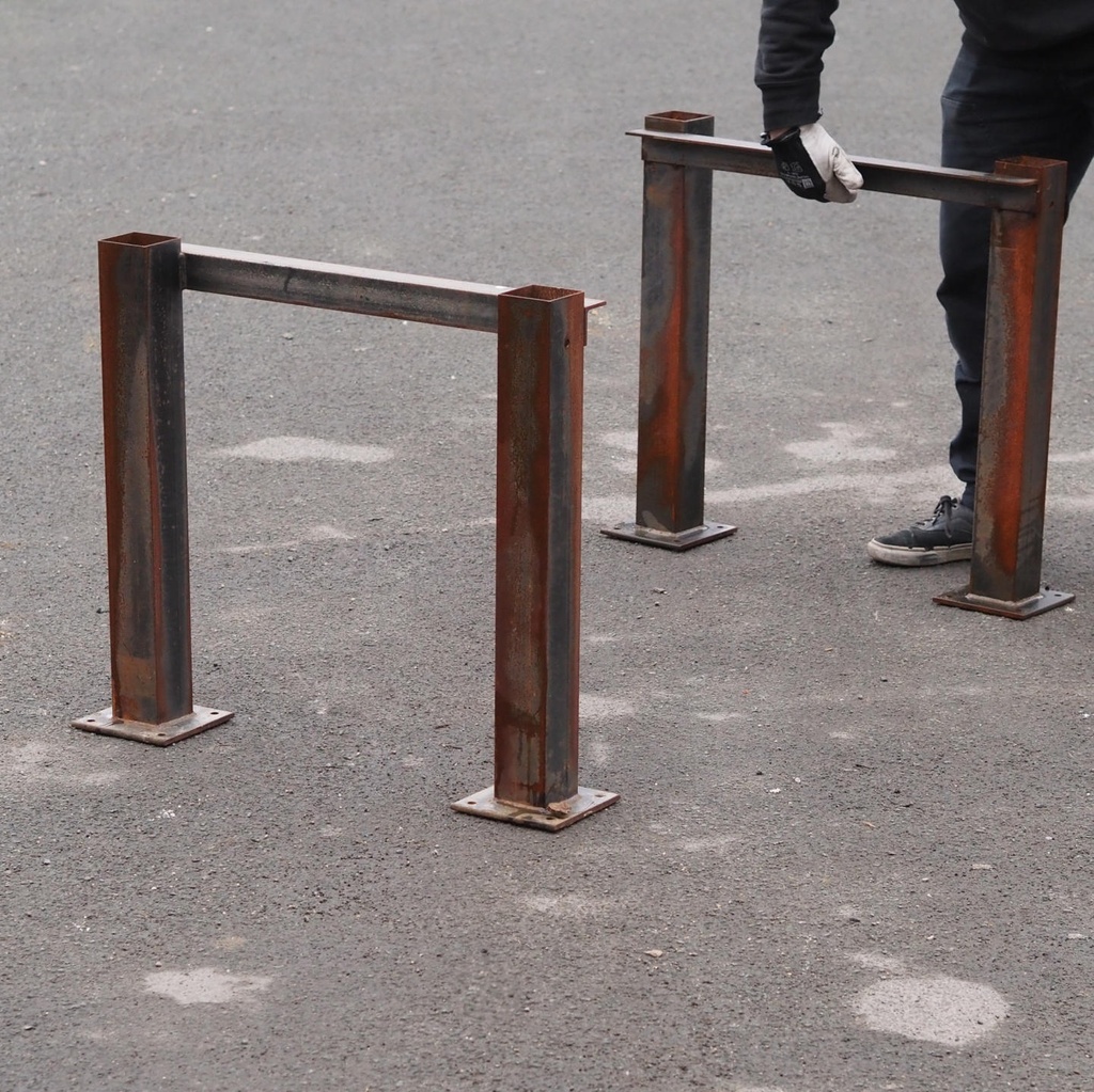 Structural leg in steel from ULB's 'Point Culture' media library