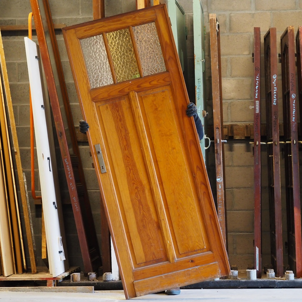 Door in solid wood with textured glass panel (H. 214 x W. 83 cm) - Right