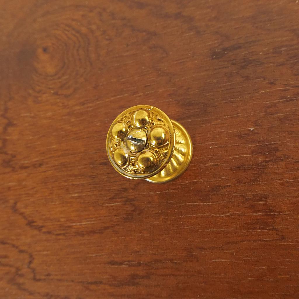 Cabinet handle buttons (set of 3)