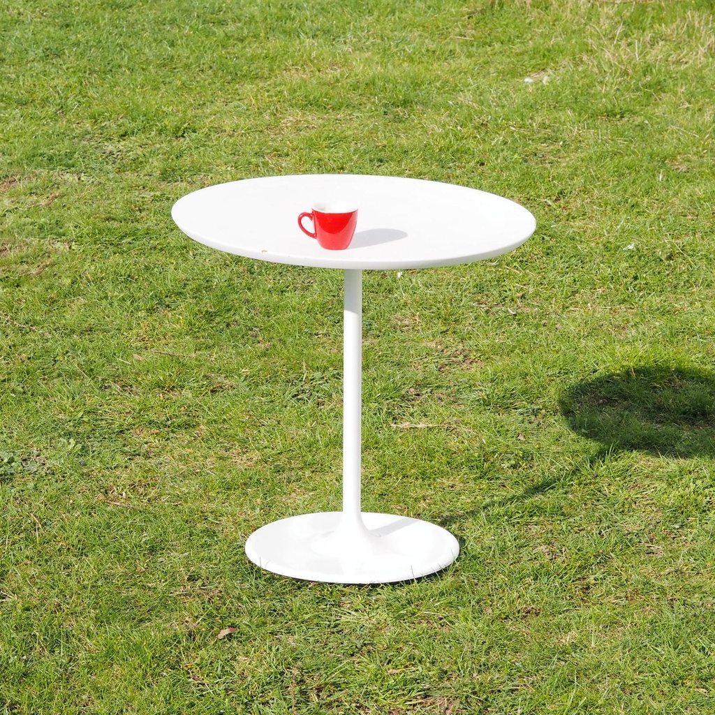 Coffee table 'Dizzie' by Lievore Altherr Molina for Arper