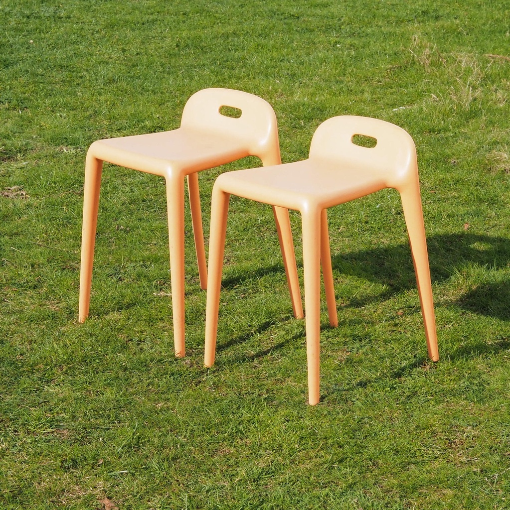 Stackable stool 'Yuyu' by Stefano Giovannoni for Magis (ca. 2000) - Orange