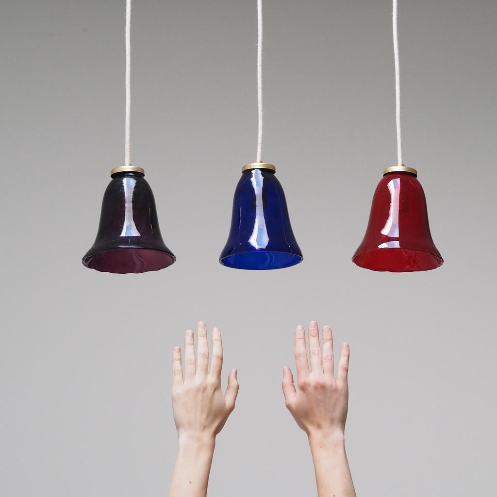 Hanging light 'Isaach' with handmade glass lampshade from Emery&Cie (various colors)
