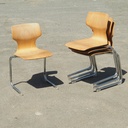 Stackable cantilever chair in pagwood and chromed steel by Fpf Flötotto