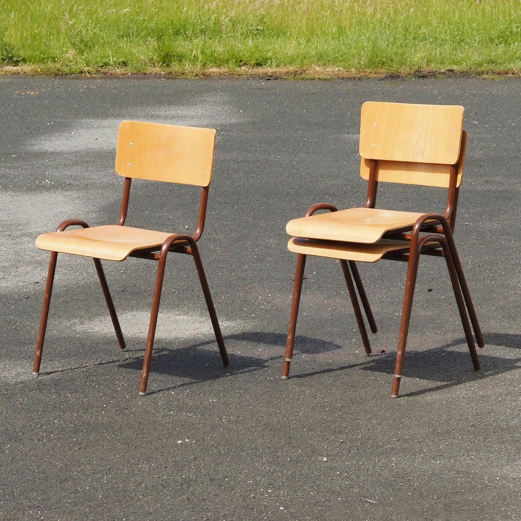School chair in beech plywood and lacquered steel
