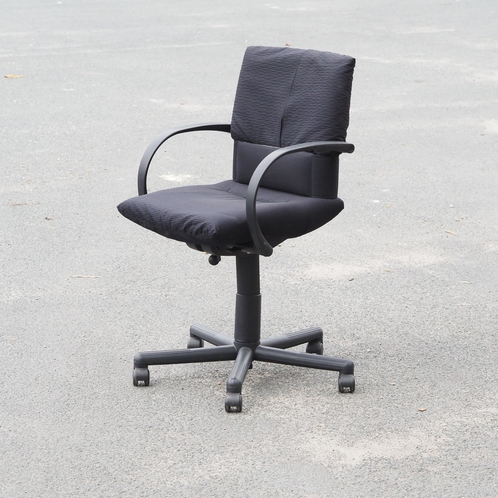 Swivel office chair 'Figura' by Mario Bellini for Vitra with castors (ca. 1984) - Black/Black