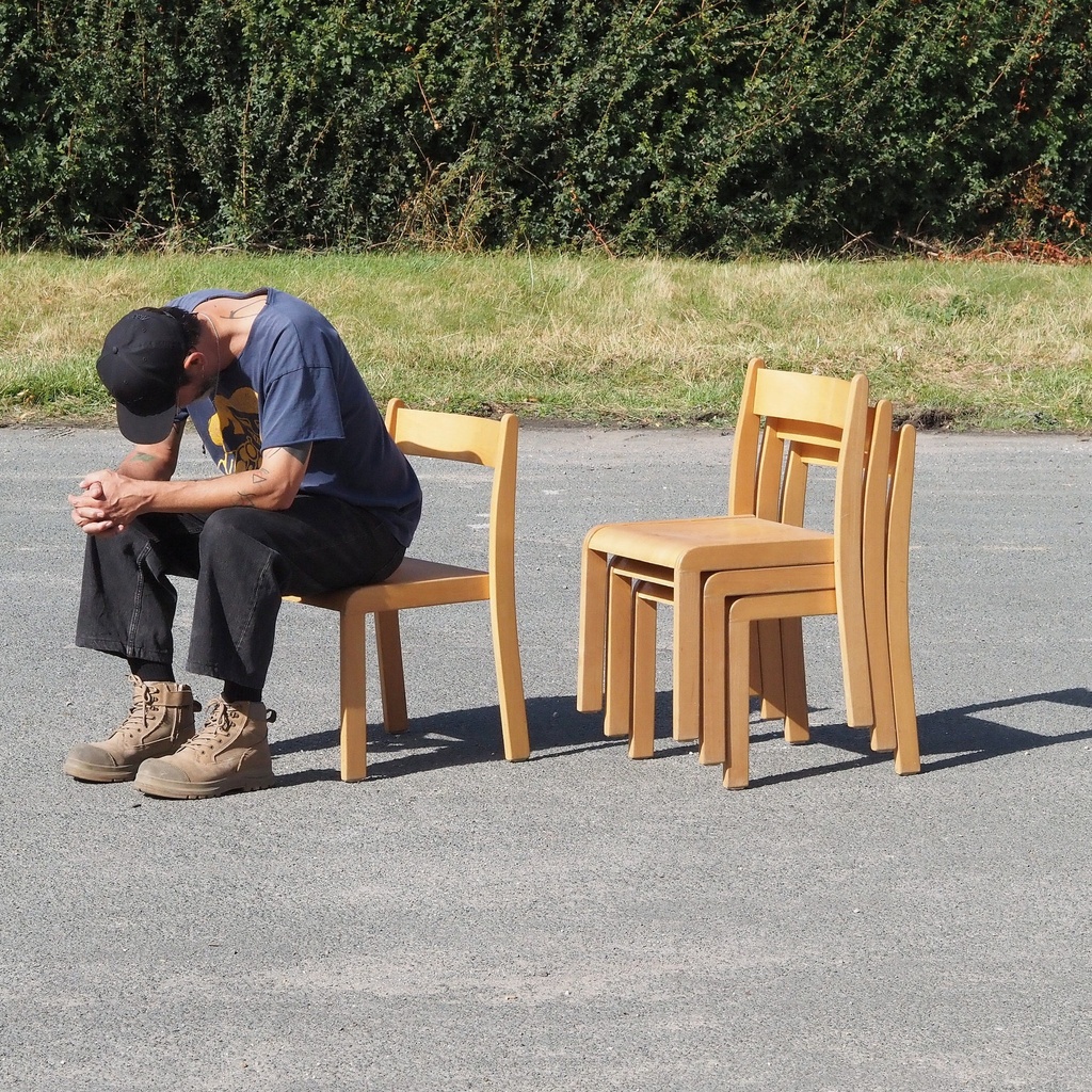 Stackable chair in solid beech