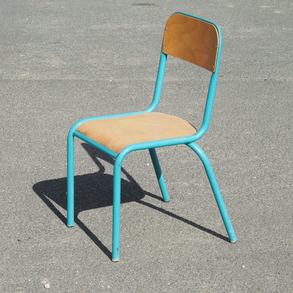Stackable chair in powder coated steel and beech plywood