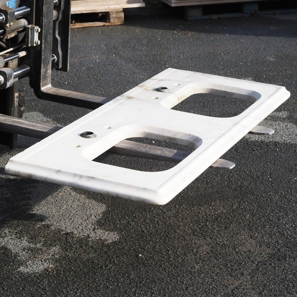 Marble worktop with sinks and taps holes (171 x 65,5 cm)