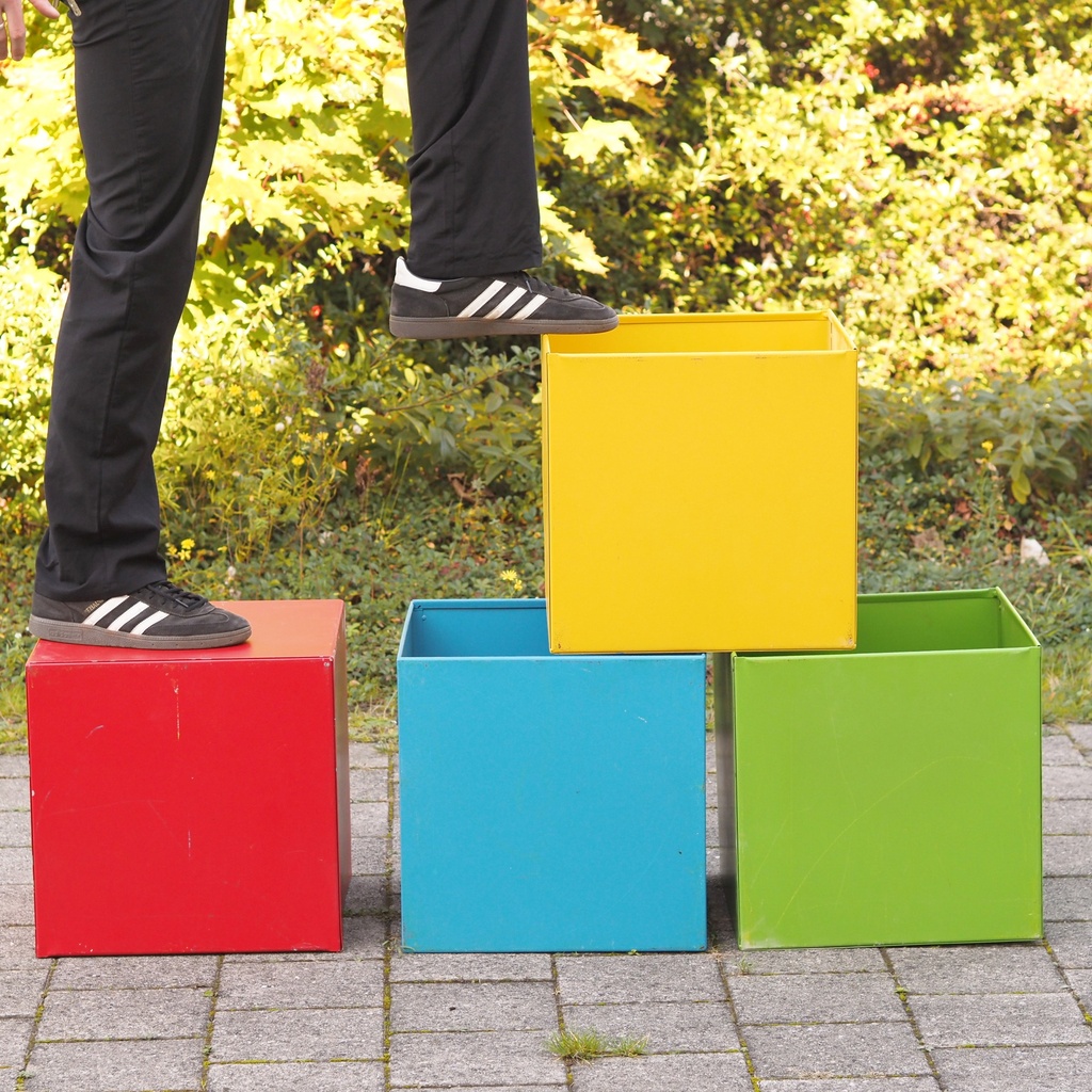 Colourful steel module (available in various colours)