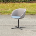 Swivel lounge armchair 'on spot cosy' by Sedus